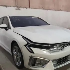 Kia K5 2021