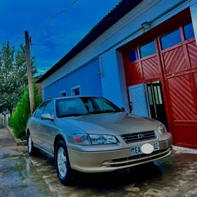 Toyota Camry 1999