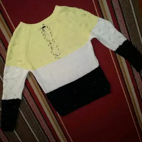 Продам Совершенно Новый Свитер