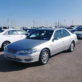 Toyota Camry 2000