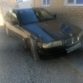 BMW 320 1992