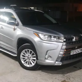 Toyota Highlander 2017