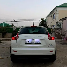 Nissan JUKE 2013