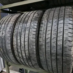 235 45 18 BRIDGESTONE