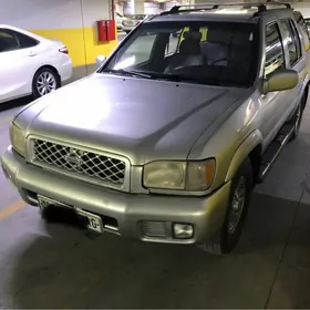 Nissan Pathfinder 2002