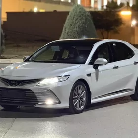 Toyota Camry 2023