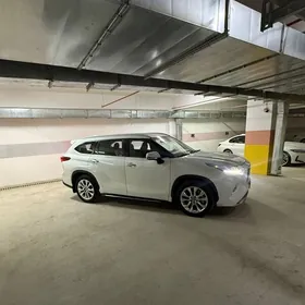 Toyota Highlander 2020