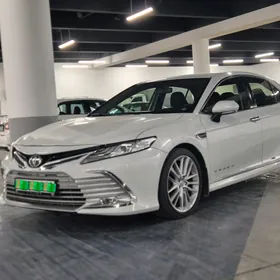Toyota Camry 2018