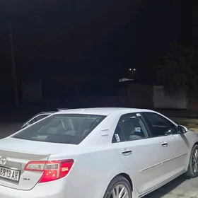 Toyota Camry 2012