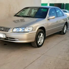 Toyota Camry 1999