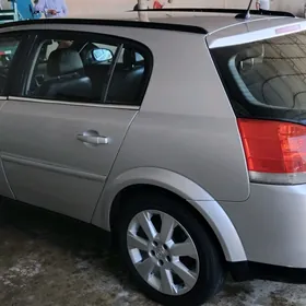 Opel Signum 2003