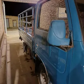 Toyota Dyna 2000