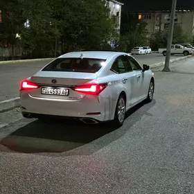 Lexus ES 350 2023
