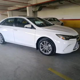 Toyota Camry 2015