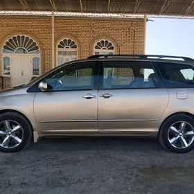 Toyota Sienna 2005
