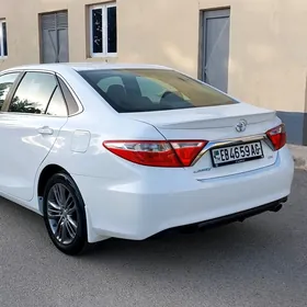 Toyota Camry 2017
