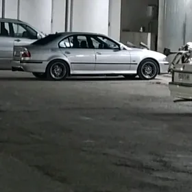 BMW E39 2002