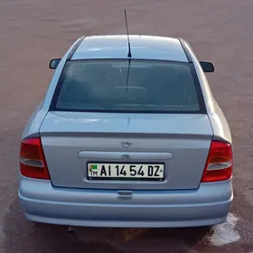 Opel Astra 2001
