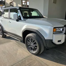 Toyota Land Cruiser Prado 2025