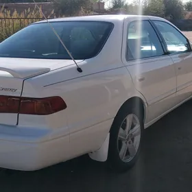 Toyota Camry 2000