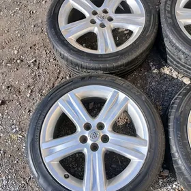 corolla diska teker R17