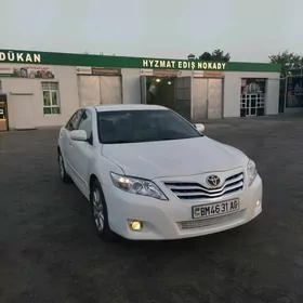Toyota Camry 2010