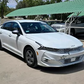 Kia K5 2021