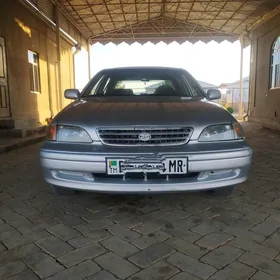 Toyota Corona 1998