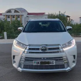 Toyota Highlander 2018