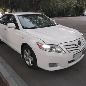 Toyota Camry 2010