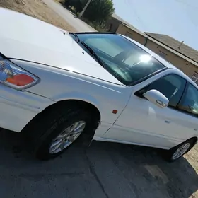 Toyota Camry 1998
