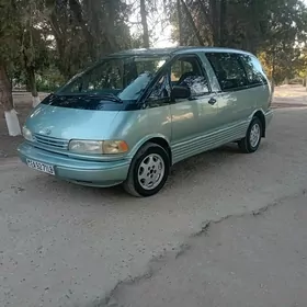 Toyota Previa 1992