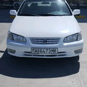 Toyota Camry 1999