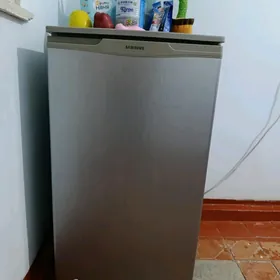 samsung halodilnik