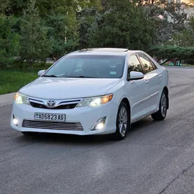 Toyota Camry 2014