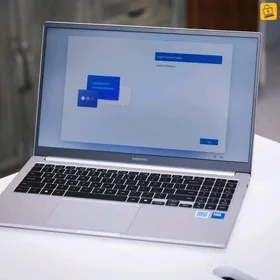 Samsung GalaxyBook4/16GB/512Gb
