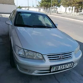 Toyota Camry 2000