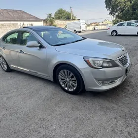 Kia Cadenza 2013
