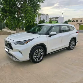 Toyota Highlander 2020
