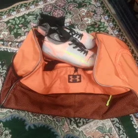 NIKE 42