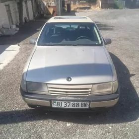 Opel Vectra 1989