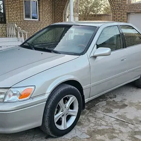 Toyota Camry 2000