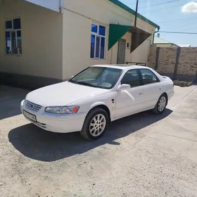 Toyota Camry 1999