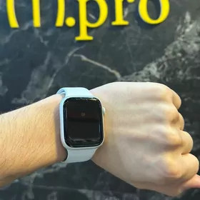 Apple Watch 8