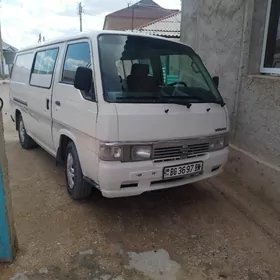 Nissan Urvan 1999