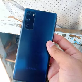 Samsung galaxy S20FE 8.128