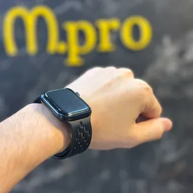 Apple Watch 8