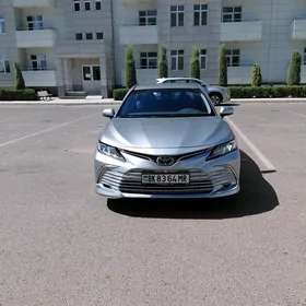 Toyota Camry 2023