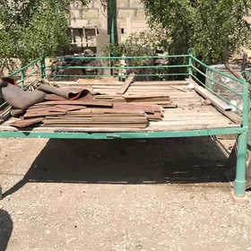 Tapçan.