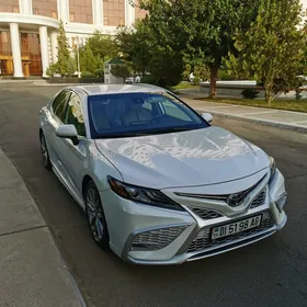 Toyota Camry 2022